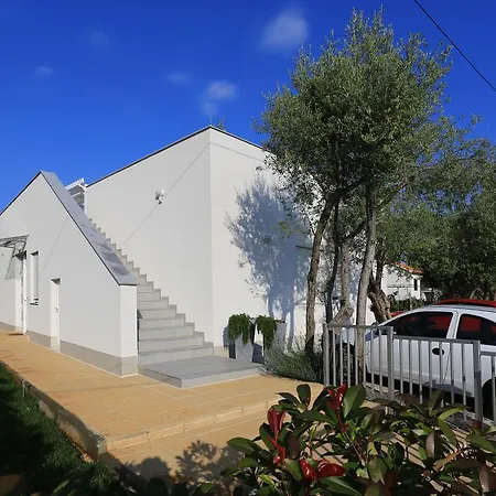 Tea Villa *